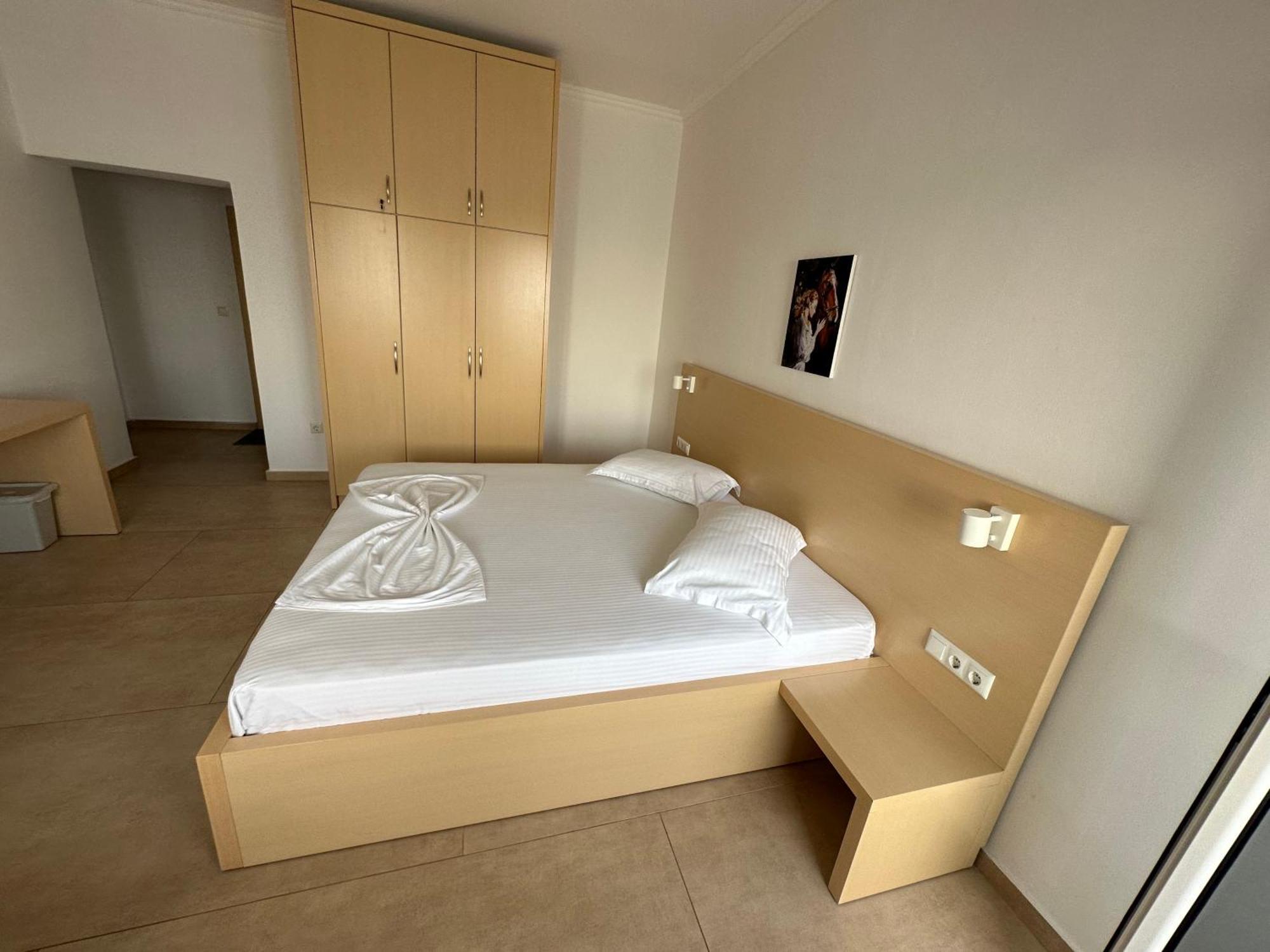 Dima Vista Hotel Dhërmi Buitenkant foto