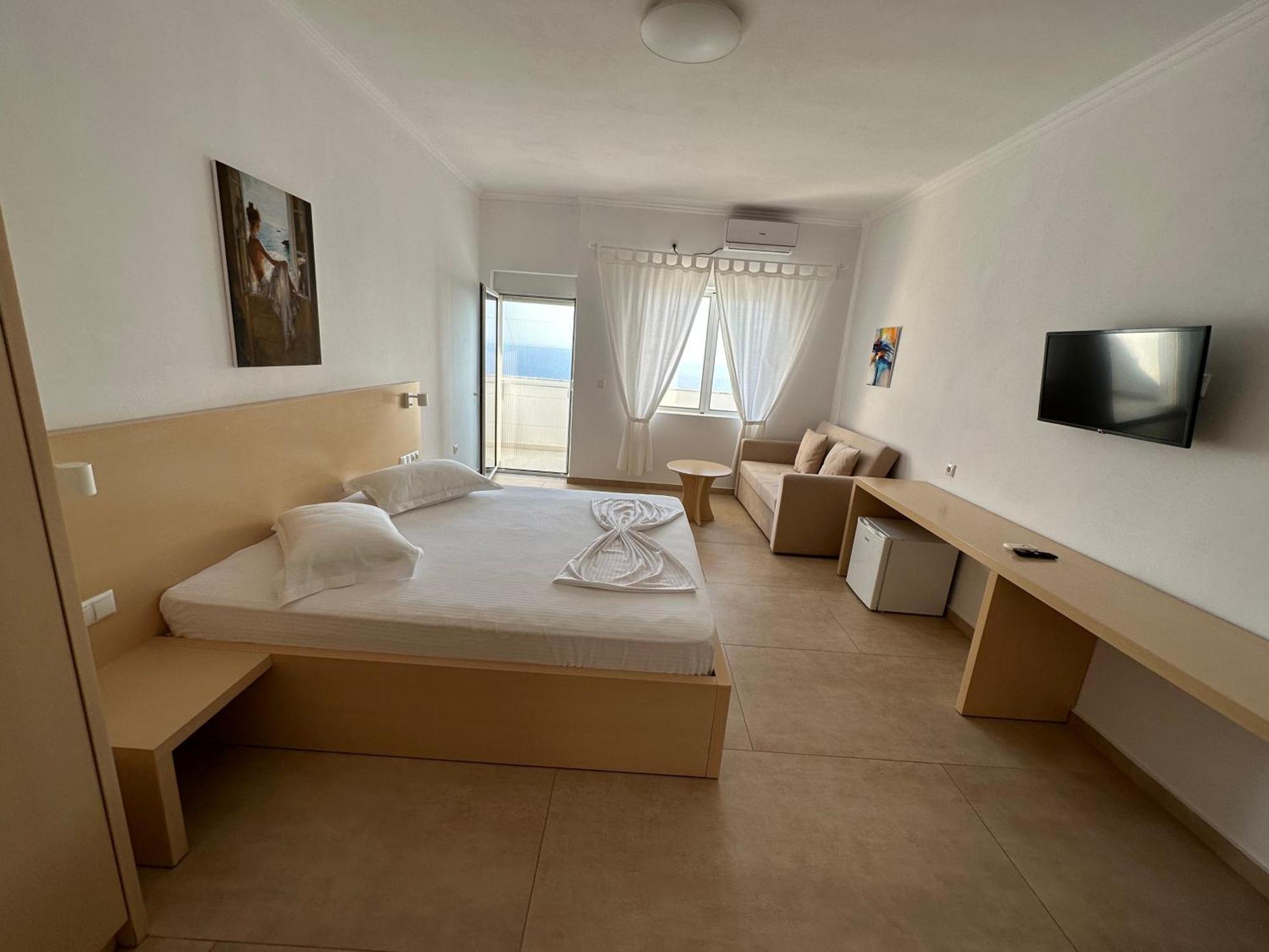 Dima Vista Hotel Dhërmi Buitenkant foto